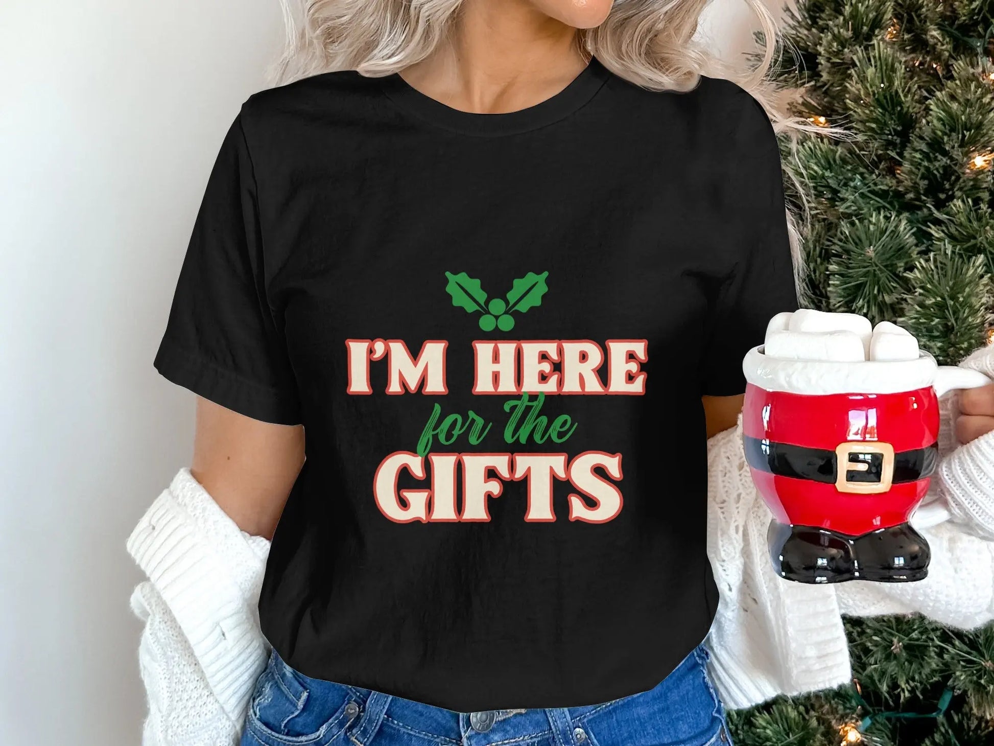 Festive Holiday "I'm Here For The Gifts" T-Shirts Boofy