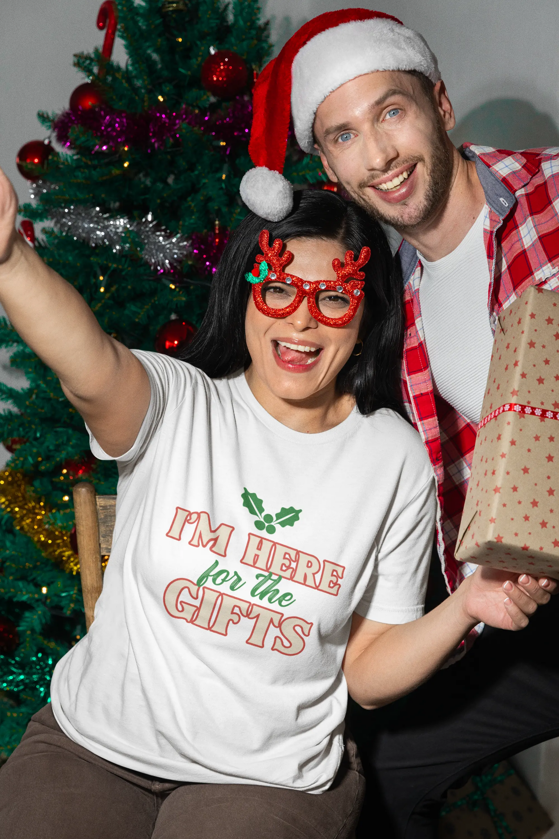 Festive Holiday "I'm Here For The Gifts" T-Shirts Boofy
