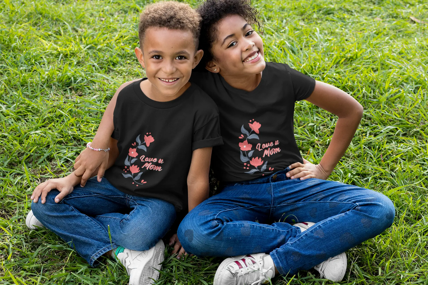 Elegant "Love U Mom" Floral Design T-Shirts Boofy